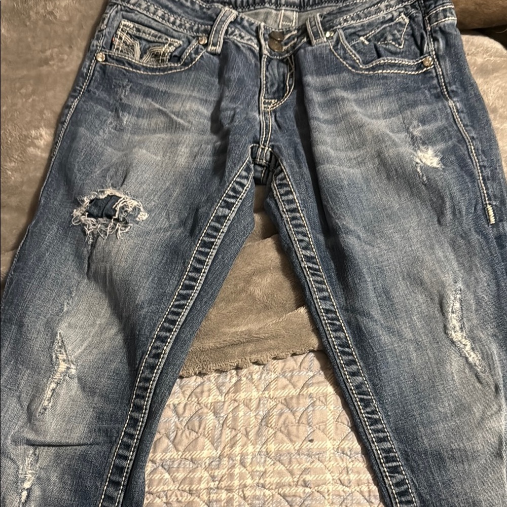 Women's Distressed Vigoss Jeans